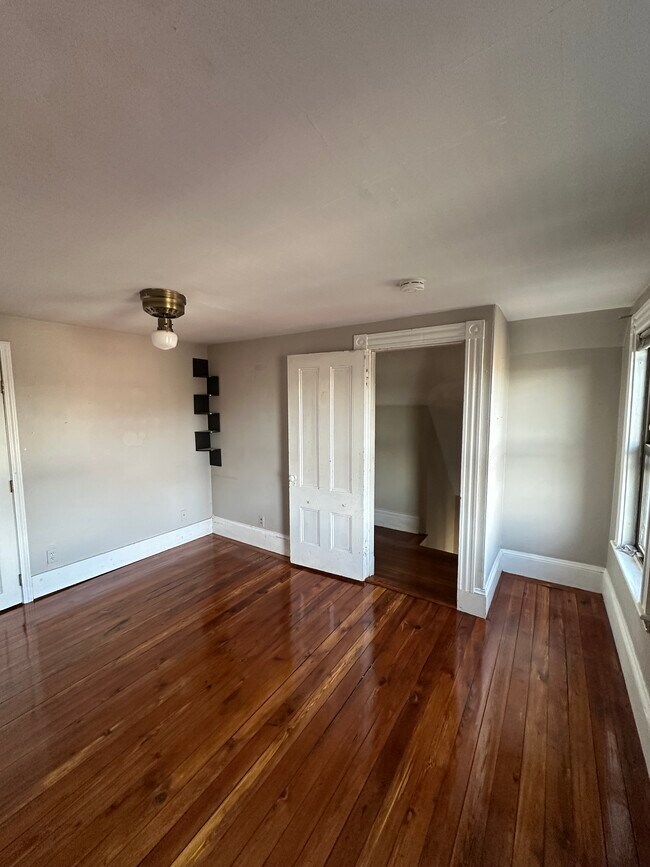 Foto del edificio - 15 Cushman Rd