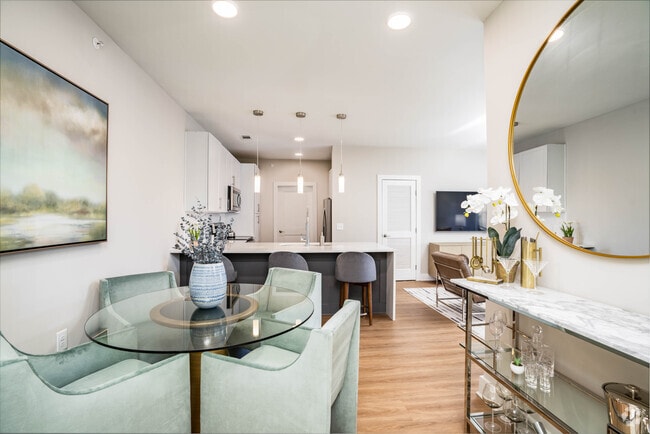 2 BR, 2 BA 1290SF Dining/Flex - City Limits Spring Hill