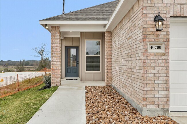 Building Photo - 40700 Pessi Rd