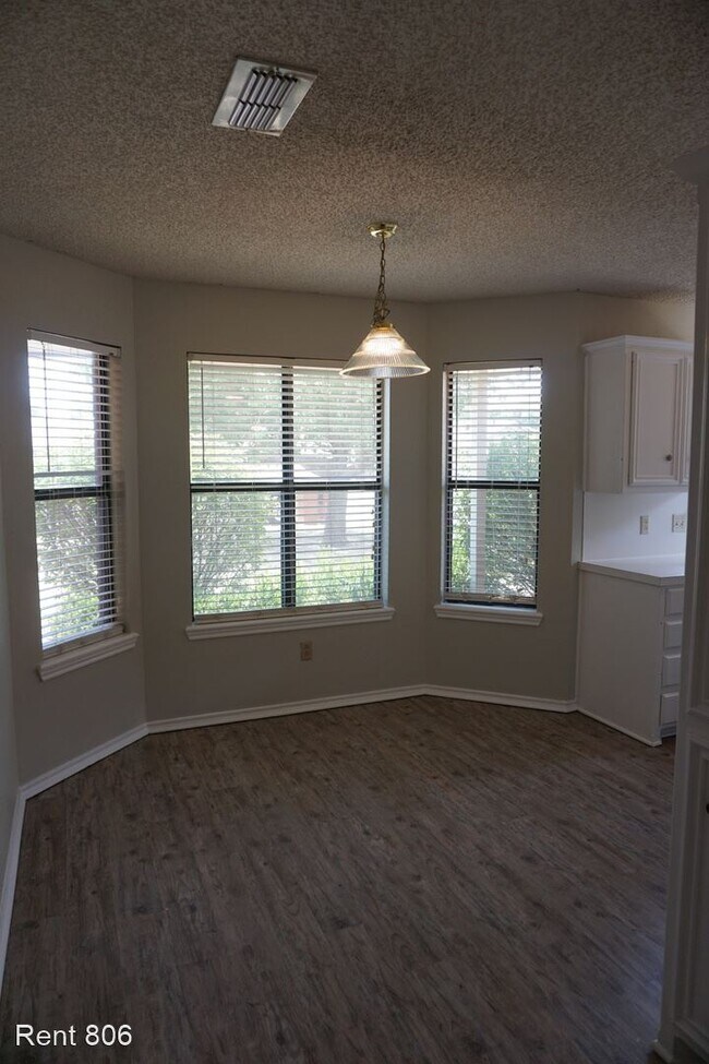 Building Photo - 3 br, 2 bath House - 2104 91st