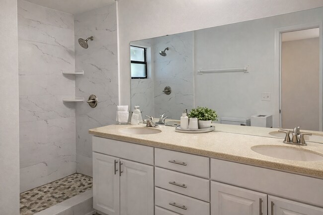 Foto del edificio - 3427 59th Ave W