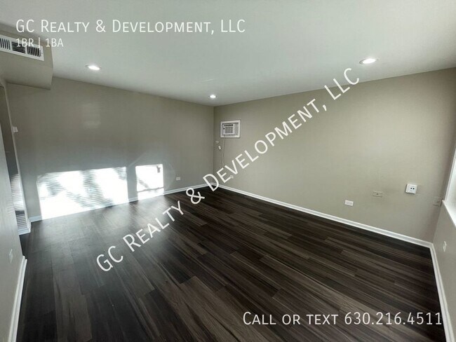 Building Photo - ***FOREST PARK /UPDATED 1 BDRM / APPLIANCE...