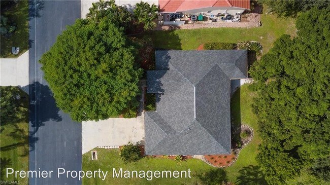 Building Photo - 3 br, 2 bath House - 940 Moon Lake Drive