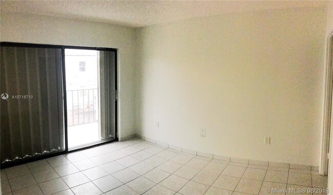 Building Photo - REX GARDENS CONDO