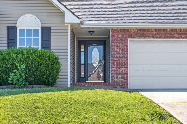 Building Photo - 1697 Cedar Springs Cir