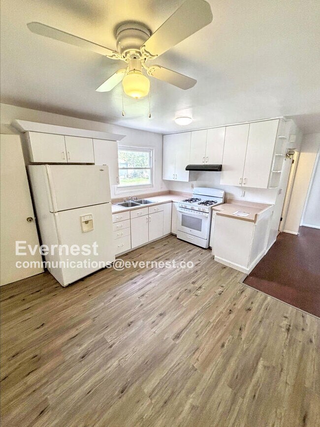 Foto del edificio - 1213 Scott Ave