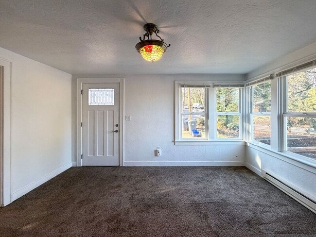 Foto del edificio - 3511 Willamette St