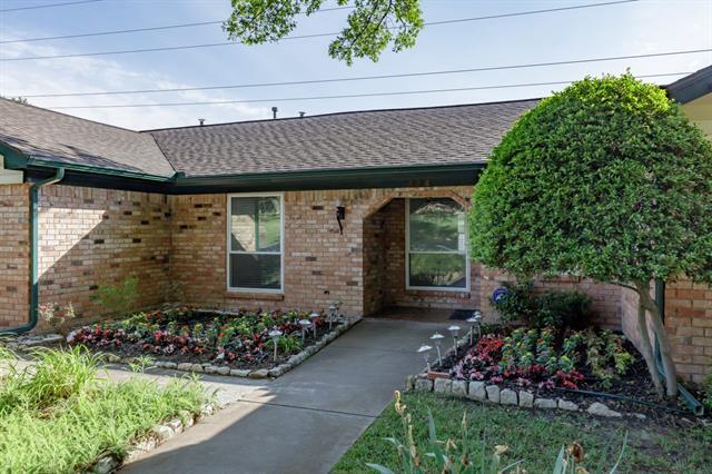 Building Photo - 624 Springhill Ct
