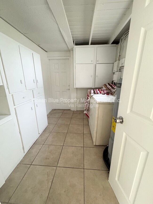 Foto del edificio - 11610 106th St