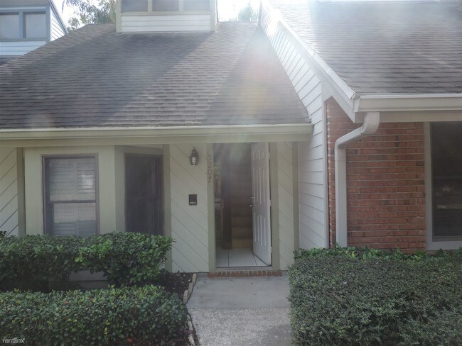Foto del edificio - 5207 Oak Charter Ct