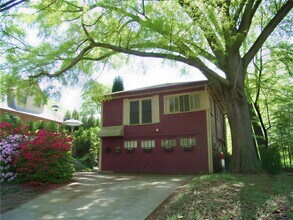 Building Photo - 1197 Stillwood Dr NE