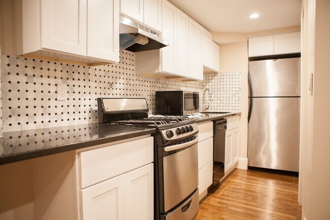 Foto del edificio - 11 Champney Pl