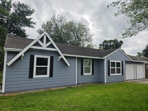 Building Photo - 1226 Havner Ln