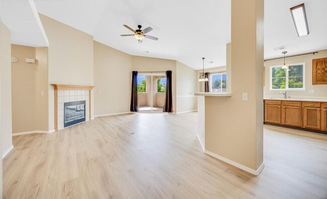 Building Photo - 3 Bed Top Floor Condo near Ft. Carson with detached Garage