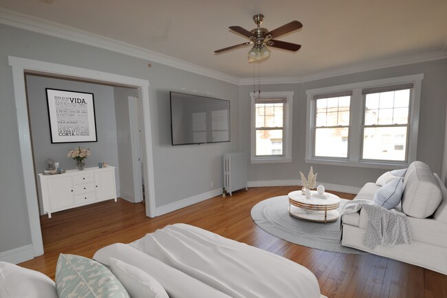 Foto del edificio - 4402 N Rockwell St