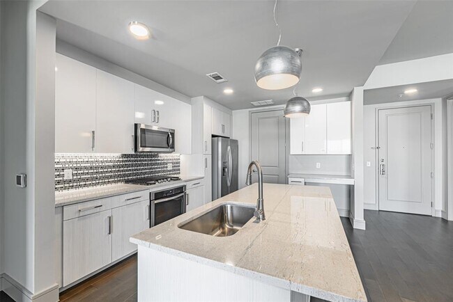 Foto del edificio - 1414 Wood Hollow Dr