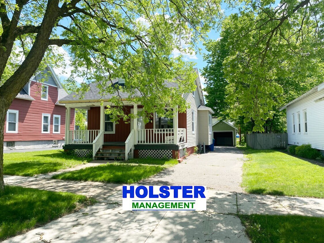 Primary Photo - 3-Bedroom, 1-Bath Ranch Style Home with 1-...