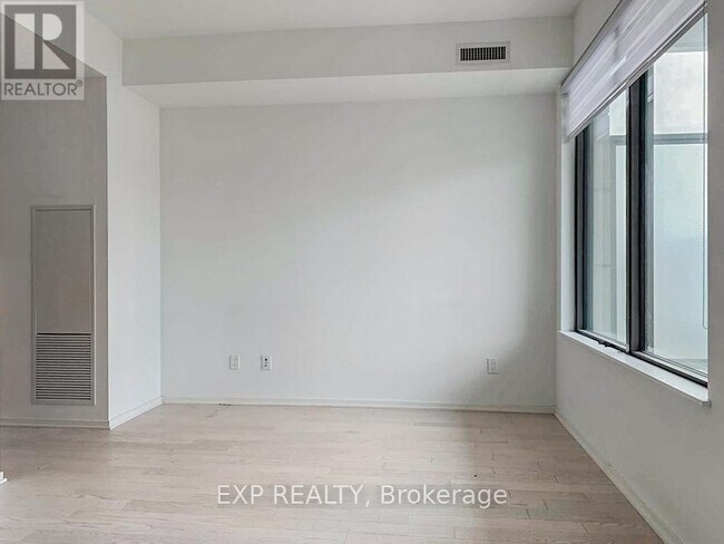 Building Photo - 12 Bonnycastle St