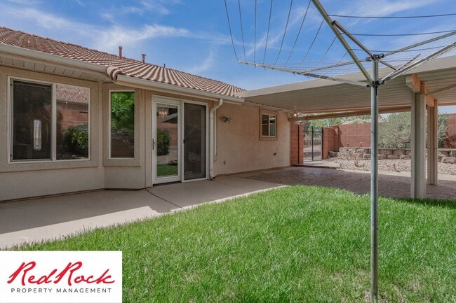 Building Photo - 3 Bed 2 Bath Home in Ivins with Views of Red Mountain