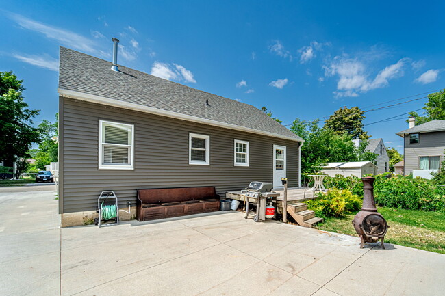 Foto del edificio - 814 13th Ave NE