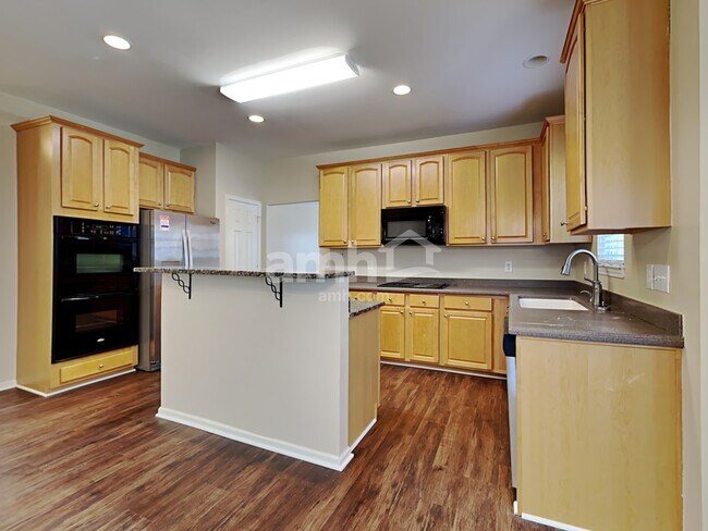 Foto del edificio - 2943 Glen Echo Ct