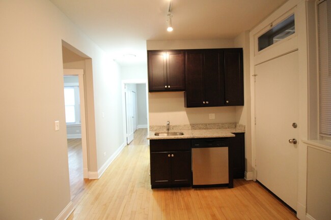 Foto del edificio - 5344 N Paulina St