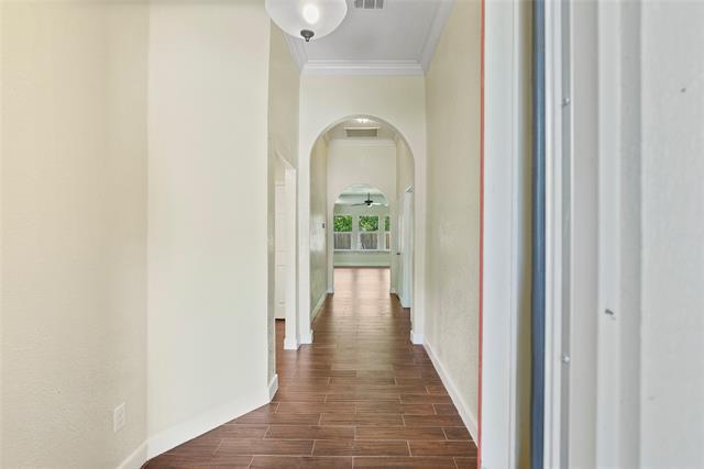 Foto del edificio - 750 S Valentine Dr