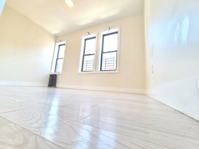 Foto del edificio - 6002 Fillmore Pl