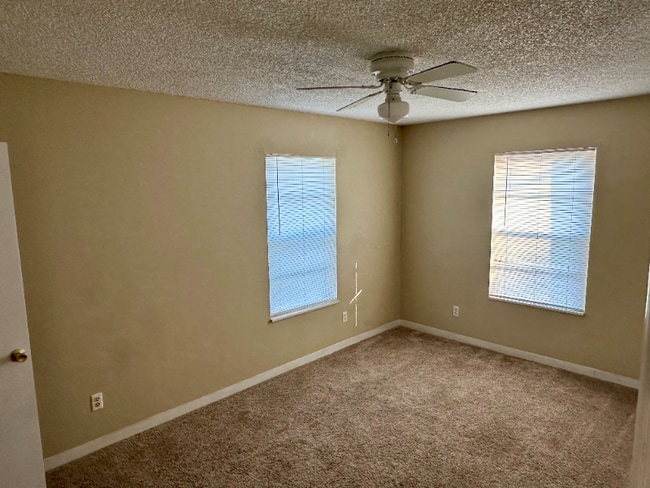 Foto del edificio - 413 N Water St