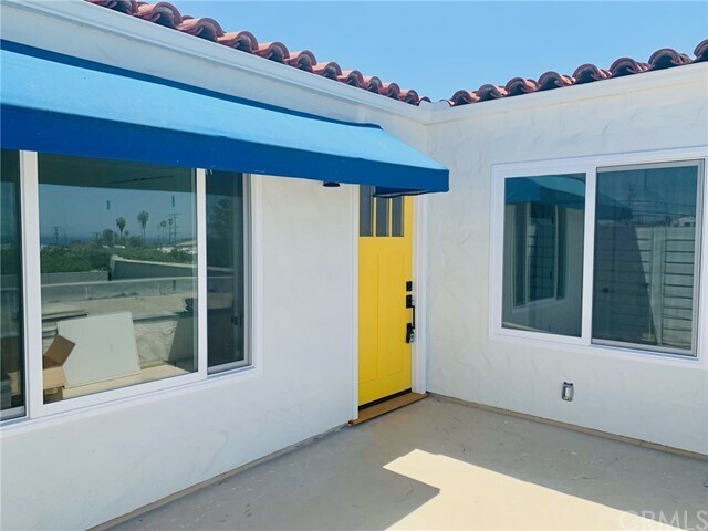Primary Photo - 132 Avenida Del Mar