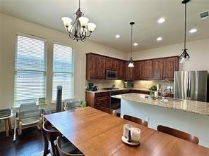 Foto del edificio - 5816 Cranbrook Ln