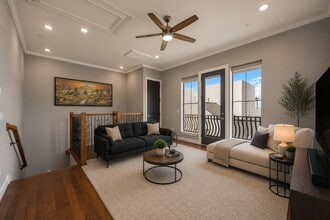 Building Photo - 328 Bomar St