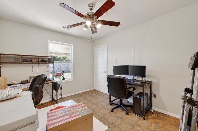 Foto del edificio - 3326 Zephyr Glen Way