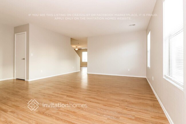 Building Photo - 23440 W Mohave St