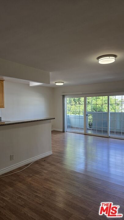 Building Photo - 350 S Hobart Blvd