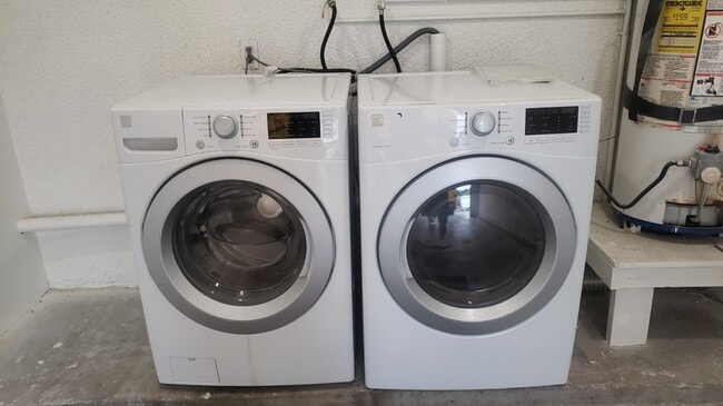 Building Photo - 4326 W 163rd St