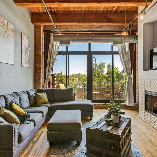 Foto principal - 1250 W Van Buren St