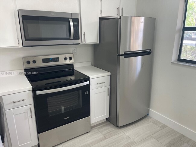 Foto del edificio - 3199 Foxcroft Rd