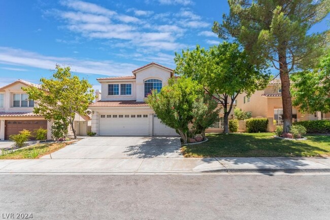 Building Photo - 7821 Waterfalls Ave