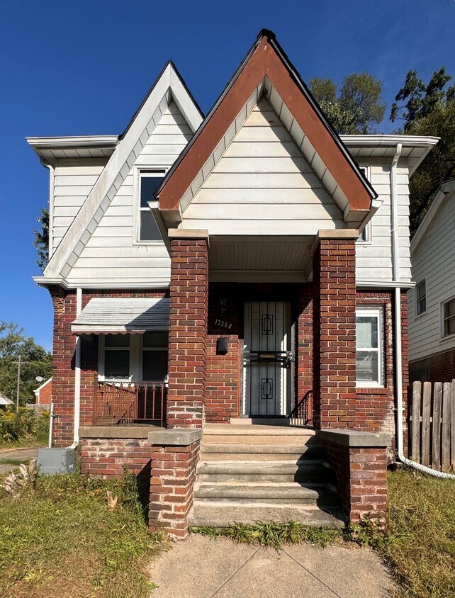 Foto principal - 17368 Trinity St