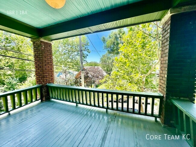 Foto del edificio - Charming 1 Bed For Rent in Westside