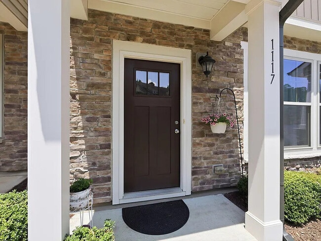 Building Photo - Lease OR Lease to Own