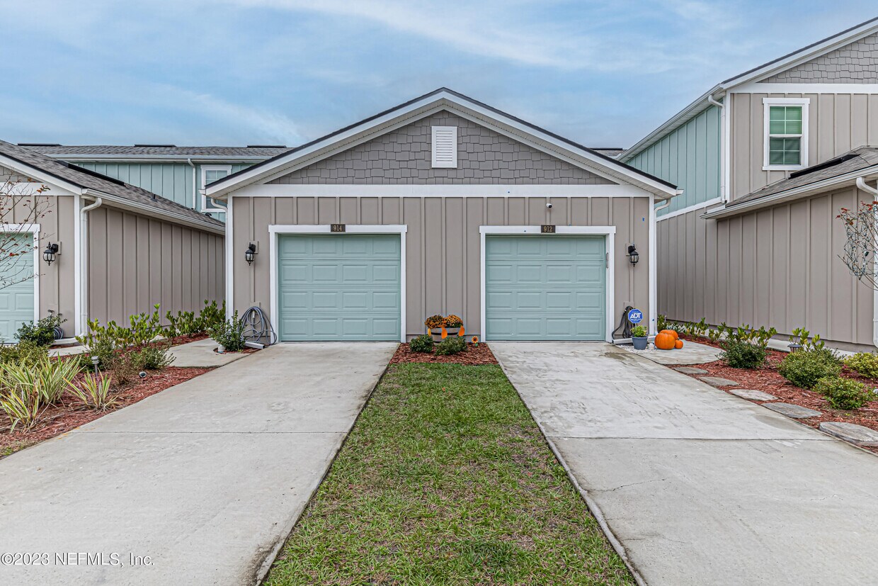 914 Observatory Pkwy, Jacksonville, FL 32218 House Rental in
