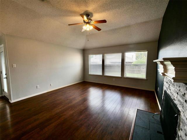 Building Photo - 4502 Highlands Dr