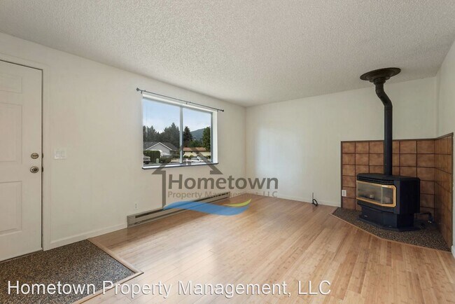 Building Photo - 3 br, 2 bath House - 10373 N Sunview Ln