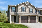 Foto principal - Serrano Townhomes: Where Comfort Meets Con...