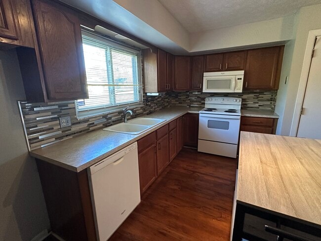 Foto del edificio - 5531 Karl Rd