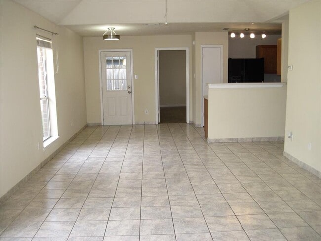 Building Photo - 10326 Bushy Creek Dr