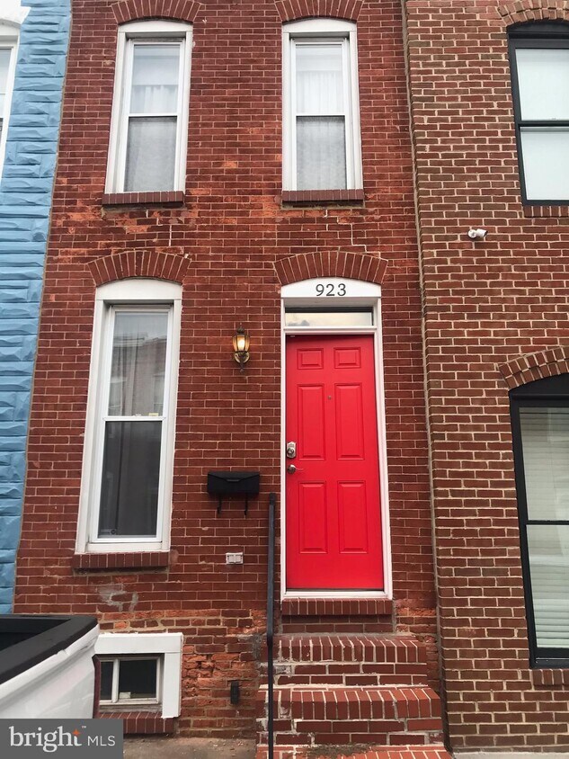Primary Photo - 923 S Curley St