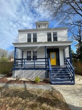 Building Photo - 2815 2nd Ave